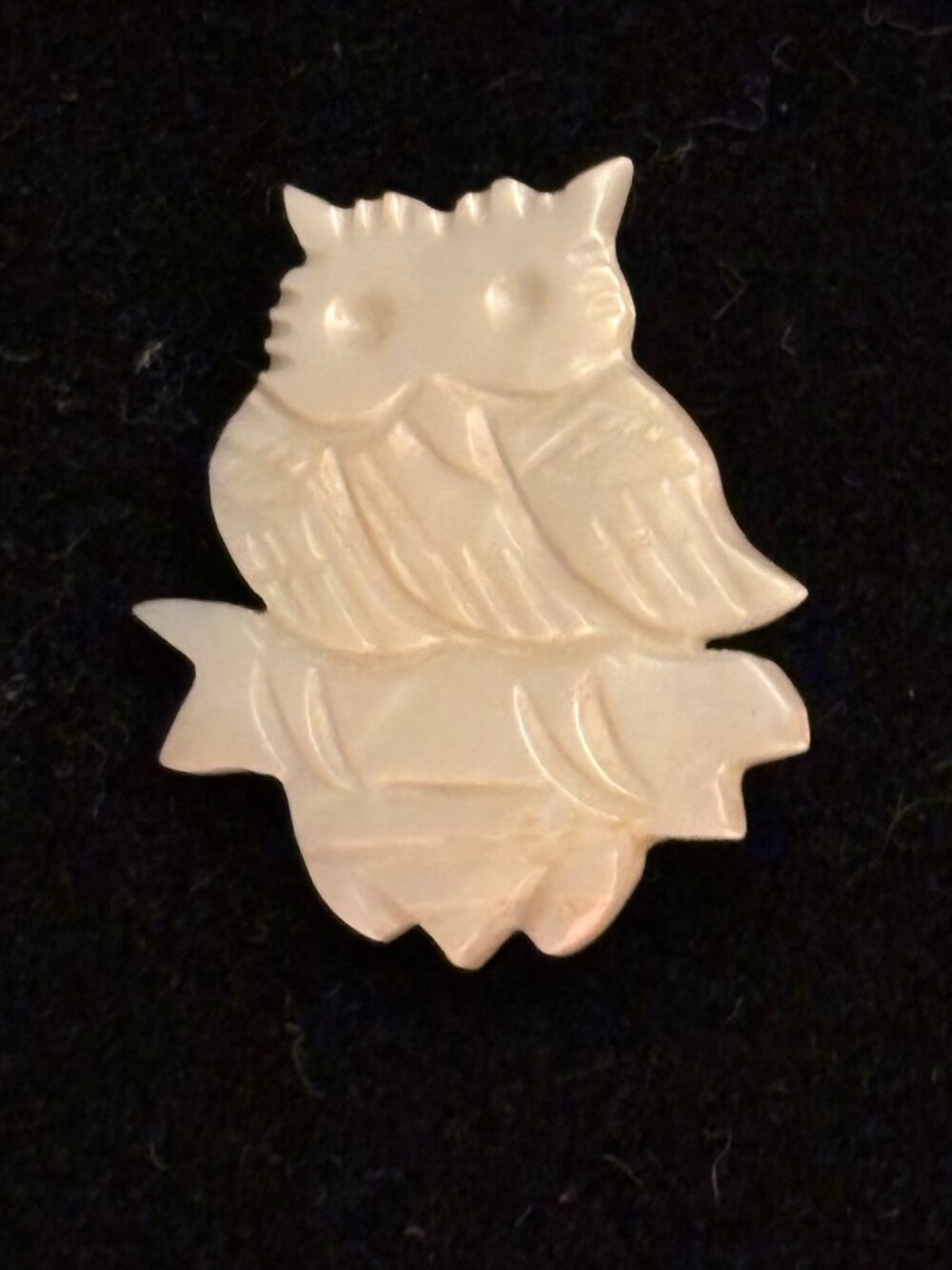 Vintage Carved Mother of Pearl Owl Brooch Pin